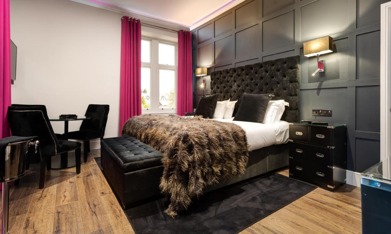 Kotel Windermere Exterior foto A bedroom at the hotel